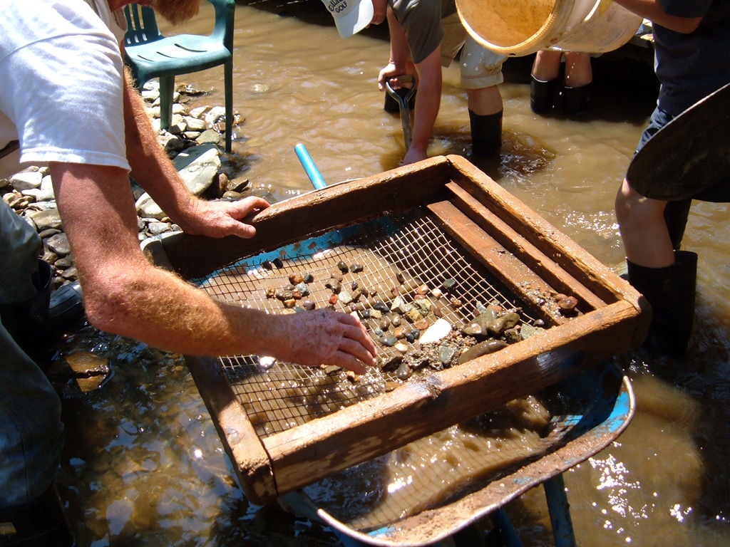 An Interactive Image